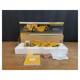 1/25 IH 433 Pay Scraper NIB 1st Gear