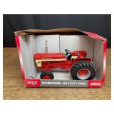 1/16 IH 460 NIB Ertl