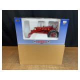 1/16 Farmall 450 w/Loader 2008 Iowa FFA NIB SC