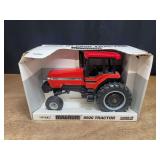 1/16 Case-IH Magnum 8920 NIB Ertl
