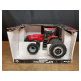 1/16 Case-IH Magnum MX270 Collector NIB Ertl