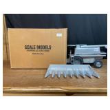 1/16 Case-IH 2388 Combine 1998 Silver 2001 St. Louis NIB SM