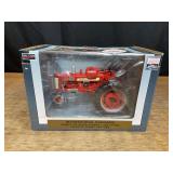 1/16 Farmall 350 LP 2009 North Iowa NIB SC