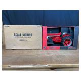 1/8 Farmall 806 NIB SM