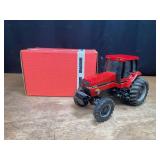 1/16 Case-IH 7130 1987 Denver NIB Ertl