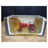 1/16 Farmall Cub w/Blade NIB SC