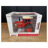 1/16 IH 966 Prestige NIB Ertl