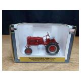 1/16 Farmall Cub NIB SC