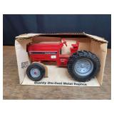 1/16 IH 3088 NIB Ertl