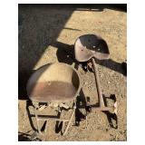 (2) Oliver Seats