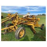 Caterpillar 44 Tow Grader