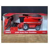 1/32 Case-IH 2366 Combine NIB Ertl