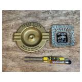 (4) Ashtrays + Screwdrivers