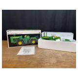 1/16 John Deere 8020 Precision NIB Ertl