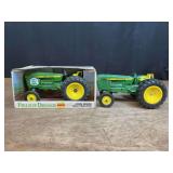 (2) 1/16 John Deere 2640 + 2040 Ertl