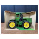 1/16 John Deere 8650 Collector NIB Ertl
