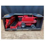 1/32 Case-IH 2188 Combine Collector NIB Ertl