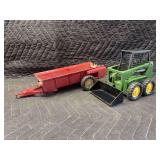 (2) 1/16 John Deere Skid Loader + International Harvester Manure Spreader Ertl