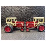 (2) 1/16 International Harvester 1466 + International Harvester 1066 Ertl