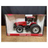 1/16 Case-IH Magnum MX220 NIB Ertl