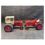 (2) 1/16 International Harvester 1456 + International Harvester 856 Ertl
