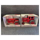 (2) 1/16 International Harvester 966 + International Harvester 1566 Ertl