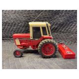 1/16 International Harvester 1086 Remote Control Ertl