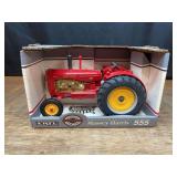 1/16 MH 555 Collecor NIB Ertl