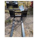 (1) CFI Industrial SAll100 - Skid Steer Adjustable Fork