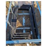 (1) Set of Pallet Forks - 5 Ft