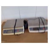 (2) Globe Model: GPS10 Digital Scales