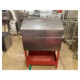 King Lar Warmer on portable stand