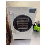 Harvest Right White Model HRFDM with trays, pump - tray size 7” W
