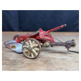 1/16 McCormick-Deering Plow Arcade