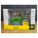 1/16 John Deere 4020 Museum NIB Ertl