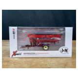 1/64 J&M X1112 Grain Cart NIB SC