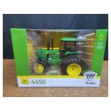 1/16 John Deere 4450 2022 NFTM NIB Ertl
