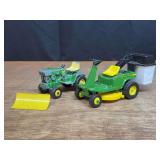 (2) 1/16 John Deere L&G Tractors Ertl