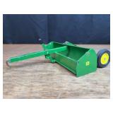 1/16 John Deere Carry Scraper Ertl