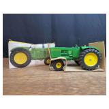 1/16 John Deere 5020 NIB Ertl