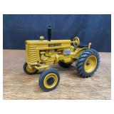 1/16 John Deere M 1997 Dubuque SC