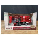 1/64 Case-IH 625 Cotton Picker NIB Ertl