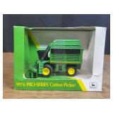 1/64 John Deere 9976 Cotton Picker 1997 Memphis NIB Ertl