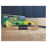 1/18 1997 John Deere NASCAR NIB Ertl