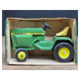 1/16 John Deere L&G NIB Ertl