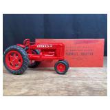1/16 Farmall M NIB Product Miniature