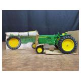 1/16 John Deere 3020 wfe NIB Ertl