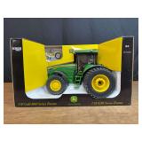 1/16 John Deere 8530 Waterloo Collector Series NIB Ertl