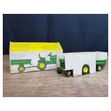 1/16 John Deere 140 L&G Set NIB Ertl