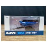 1/64 Kinze 1051 Grain Cart NIB SC